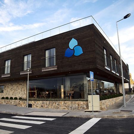 Surfers Lodge Peniche Esterno foto