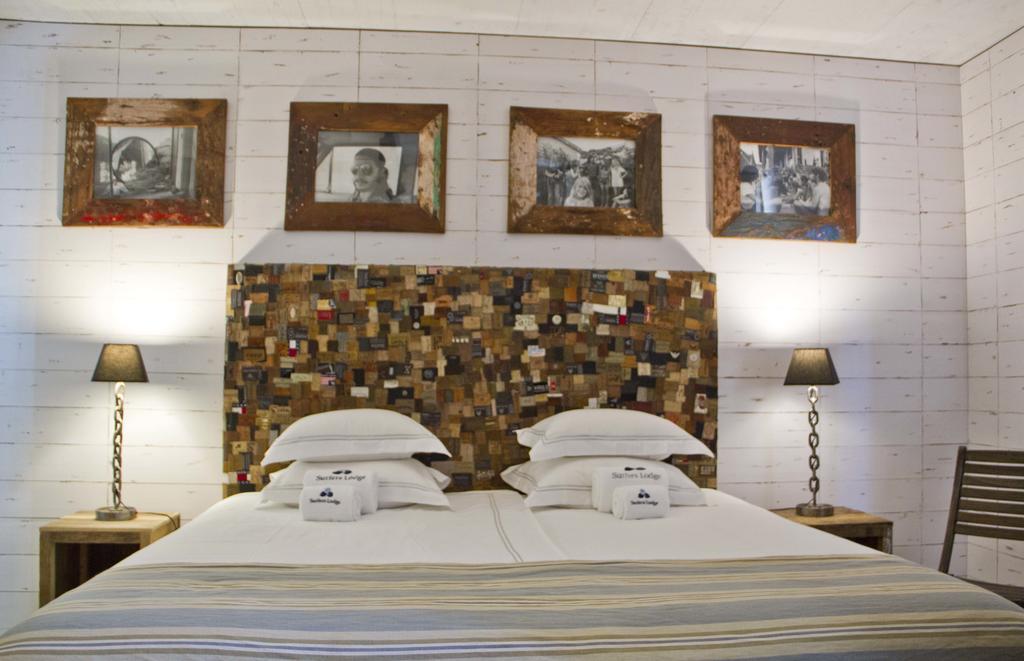 Surfers Lodge Peniche Esterno foto