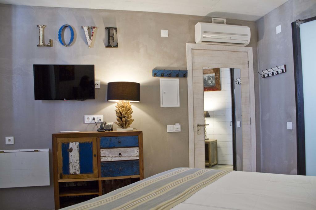Surfers Lodge Peniche Esterno foto
