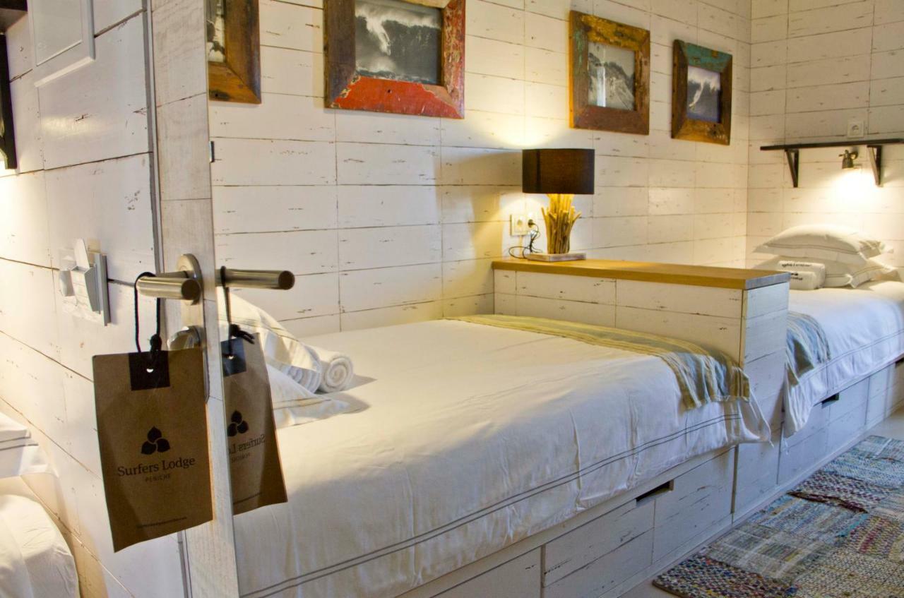 Surfers Lodge Peniche Esterno foto