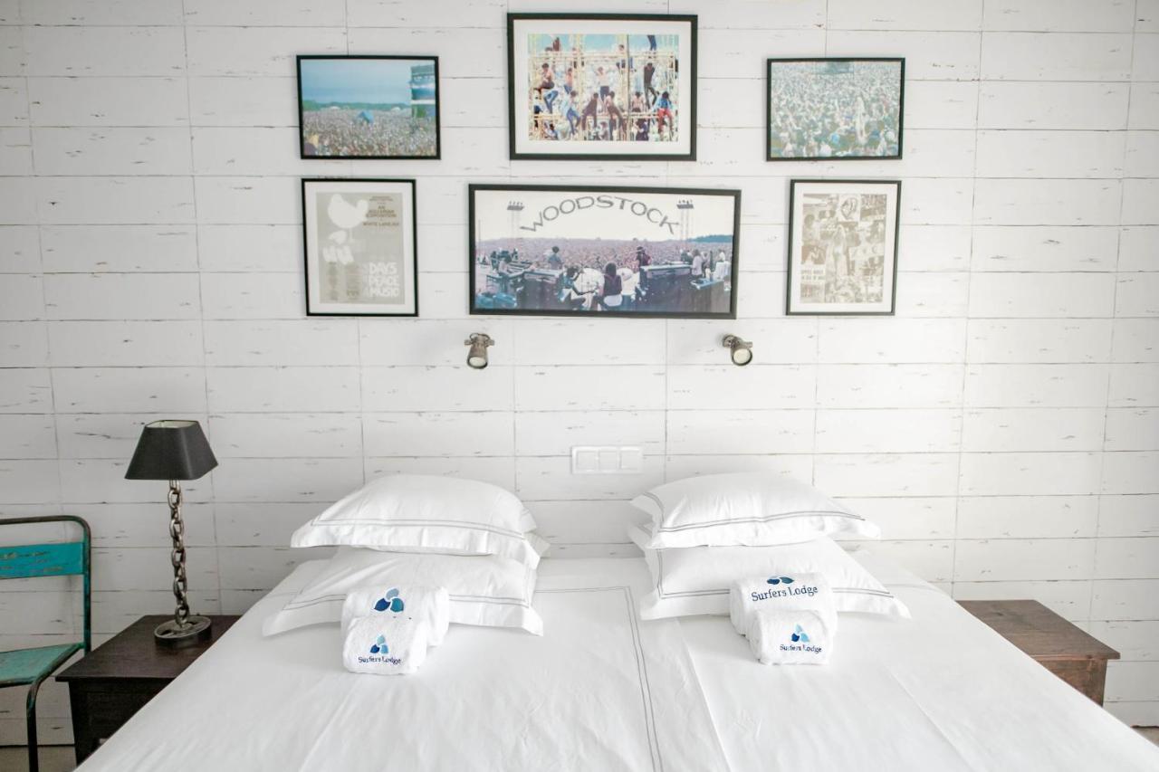 Surfers Lodge Peniche Esterno foto