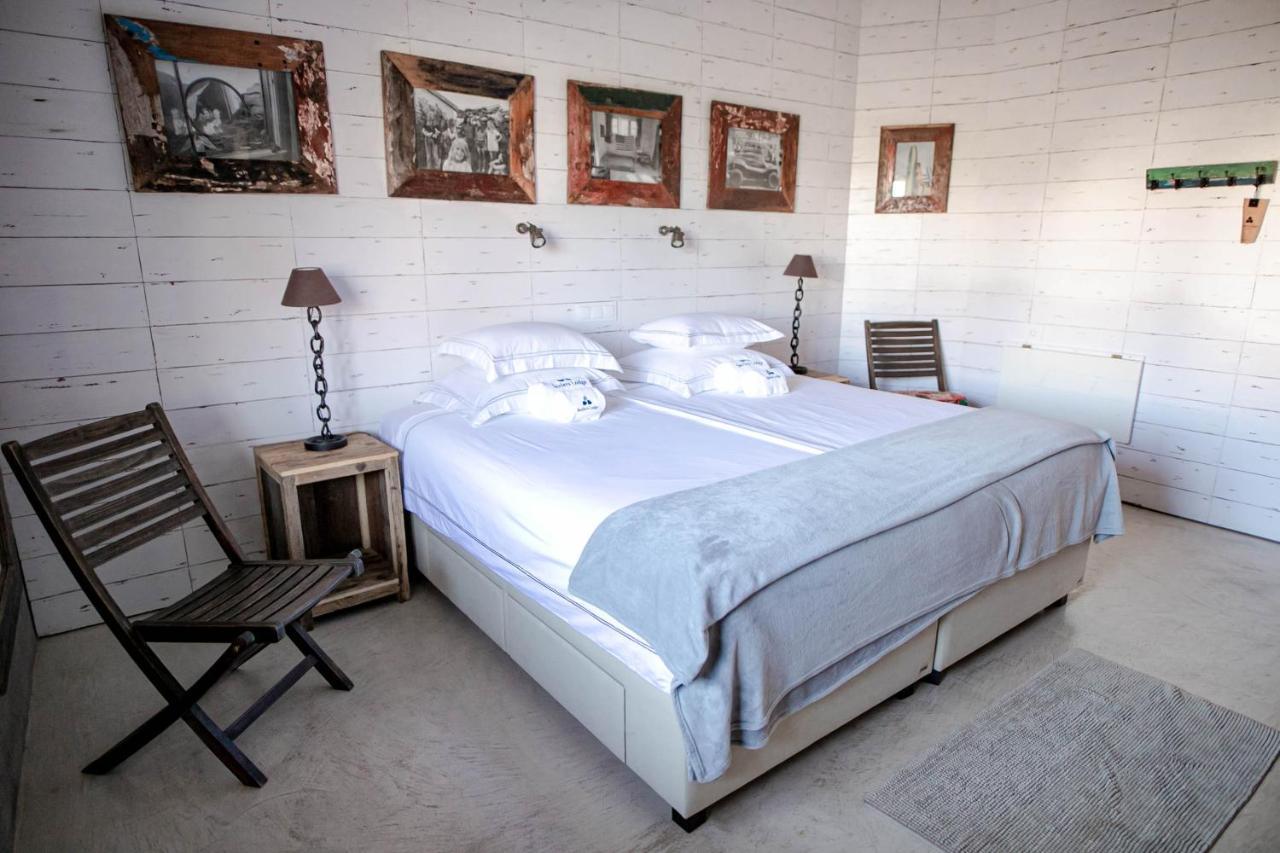 Surfers Lodge Peniche Esterno foto